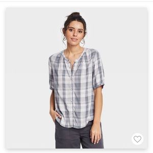Universal Thread | Plaid Shortsleeved Button Down Blouse